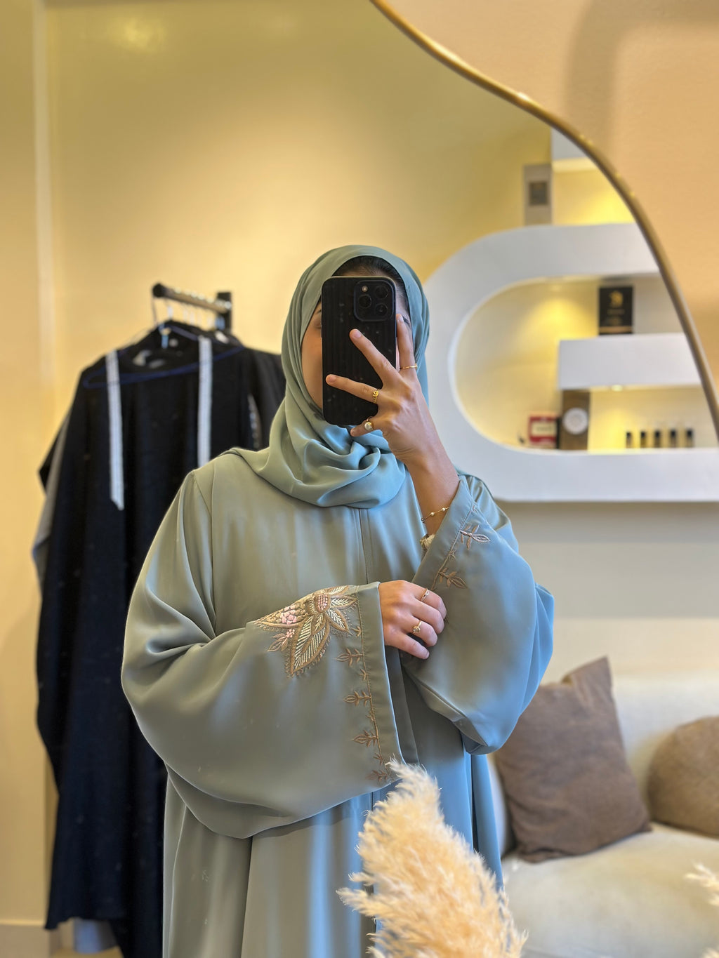 Lilly Embroidery Abaya