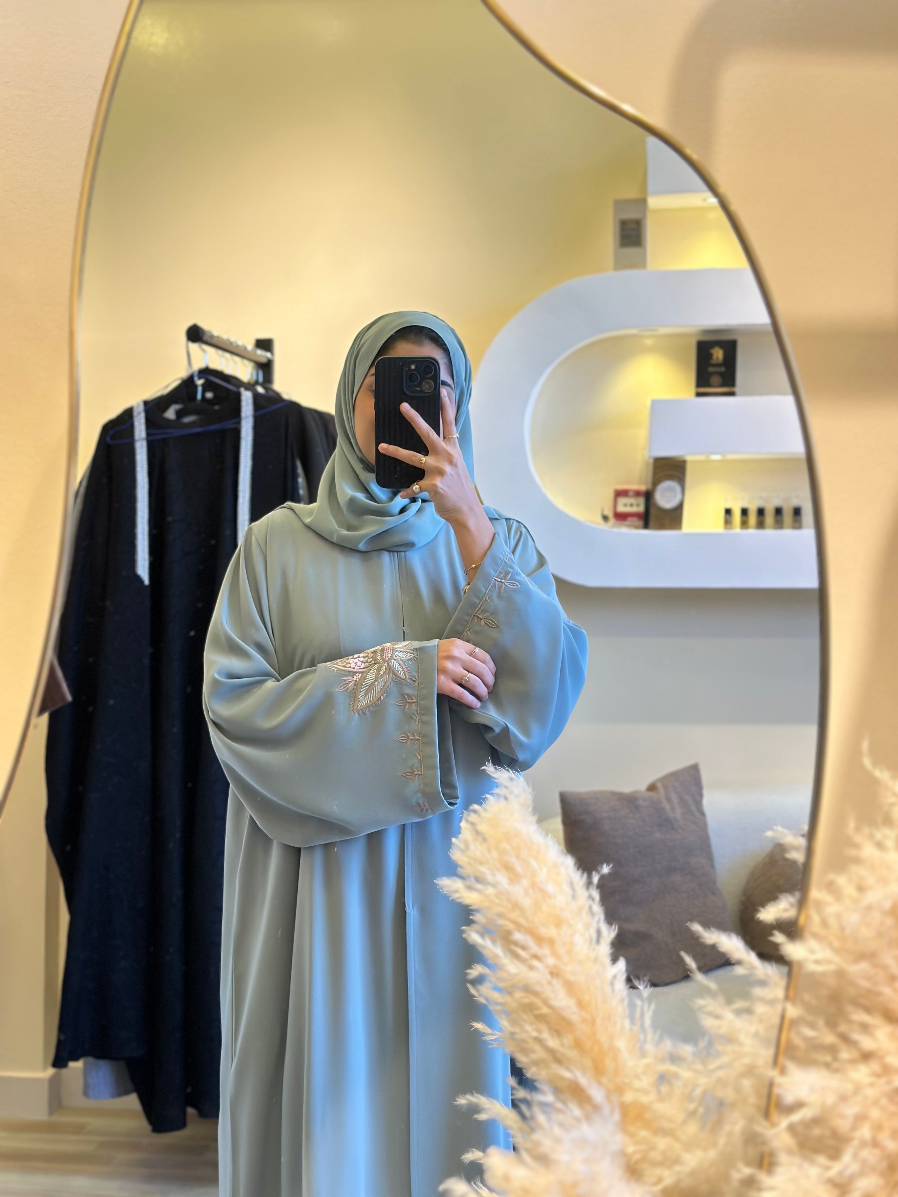 Lilly Embroidery Abaya